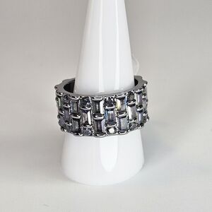 Elegant Silver Women's Ring